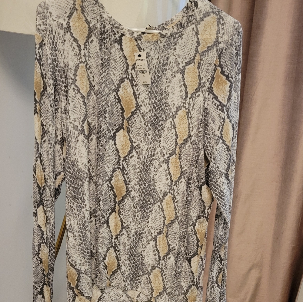 Express women's snake skin long sleeve top XL